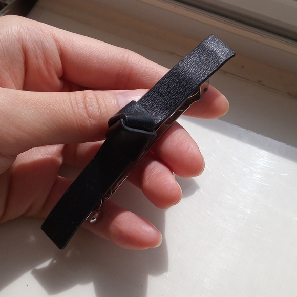 DONATED! Hair clips Trio - Picture 5 of 7